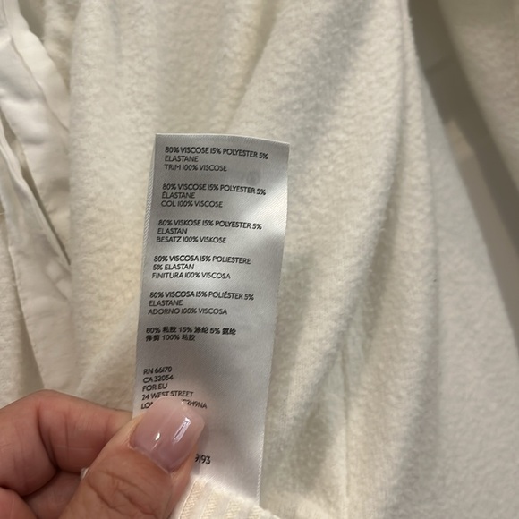 Anthropologie Women’s Slouchy Distressed Cozy Cream Sweater Size M - Picture 6 of 8